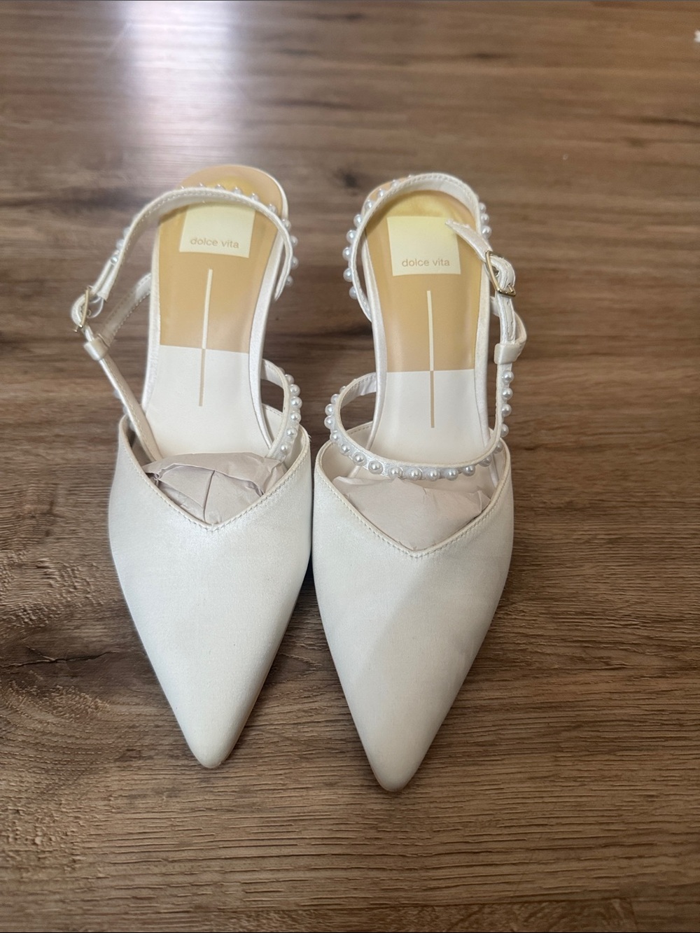Dolce Vita Ivory Pointed-Toe Slingback Heels with Pearl Strap